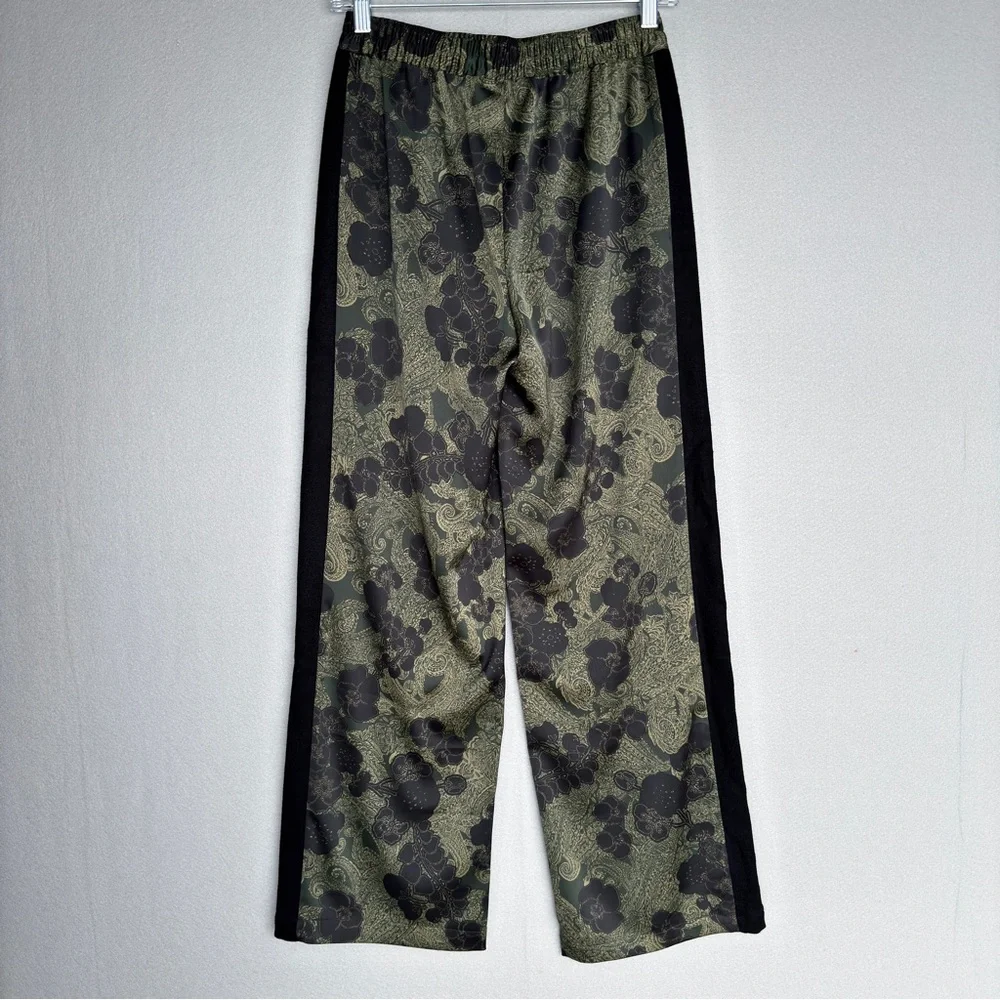 CHELSEA28 Floral Satin Wide Leg Pants Olive Black Side Stripe 0 Boho Chic Sporty